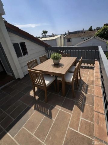 1171 Stanford, Santa Monica, CA 90403