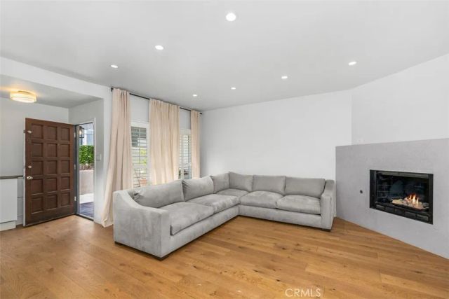 1171 Stanford, Santa Monica, CA 90403