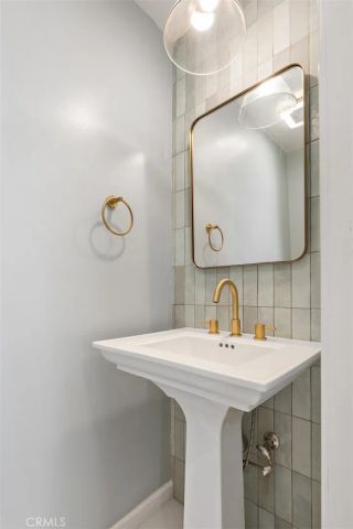 1171 Stanford, Santa Monica, CA 90403