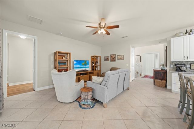 3179 Pacific DR, Naples, FL 34119