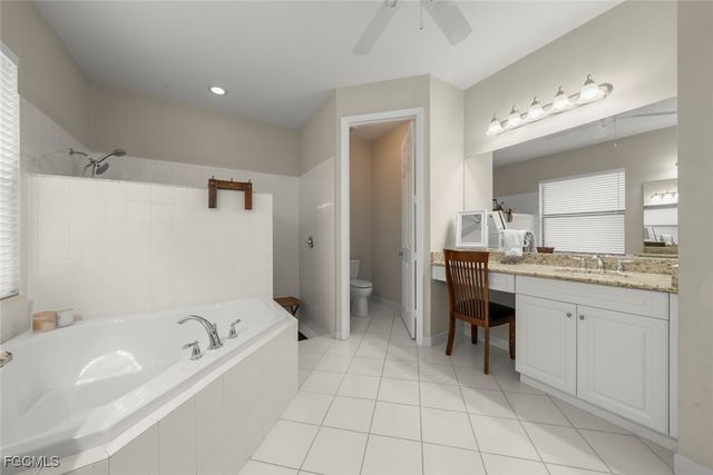 3179 Pacific DR, Naples, FL 34119