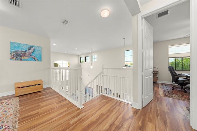 3179 Pacific DR, Naples, FL 34119