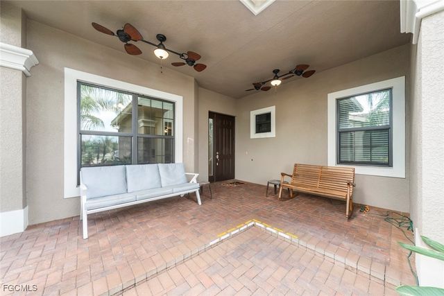 3179 Pacific DR, Naples, FL 34119