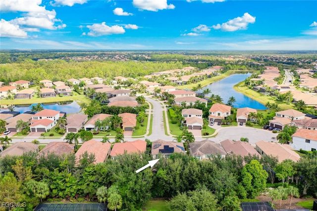 3179 Pacific DR, Naples, FL 34119