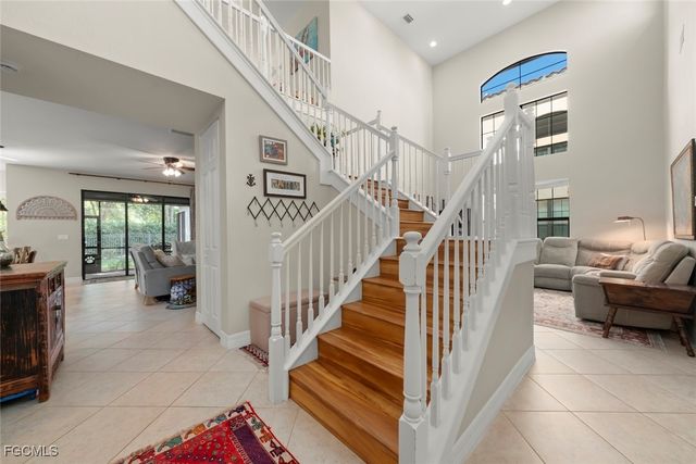 3179 Pacific DR, Naples, FL 34119