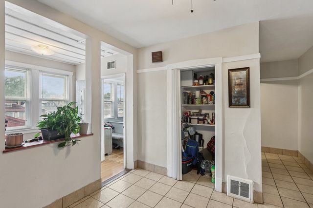 4130 N Mason Avenue, Chicago, IL 60634
