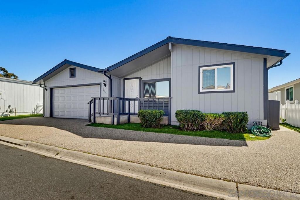 611 Via Santa Paulo, Vista, CA 92081 — exterior