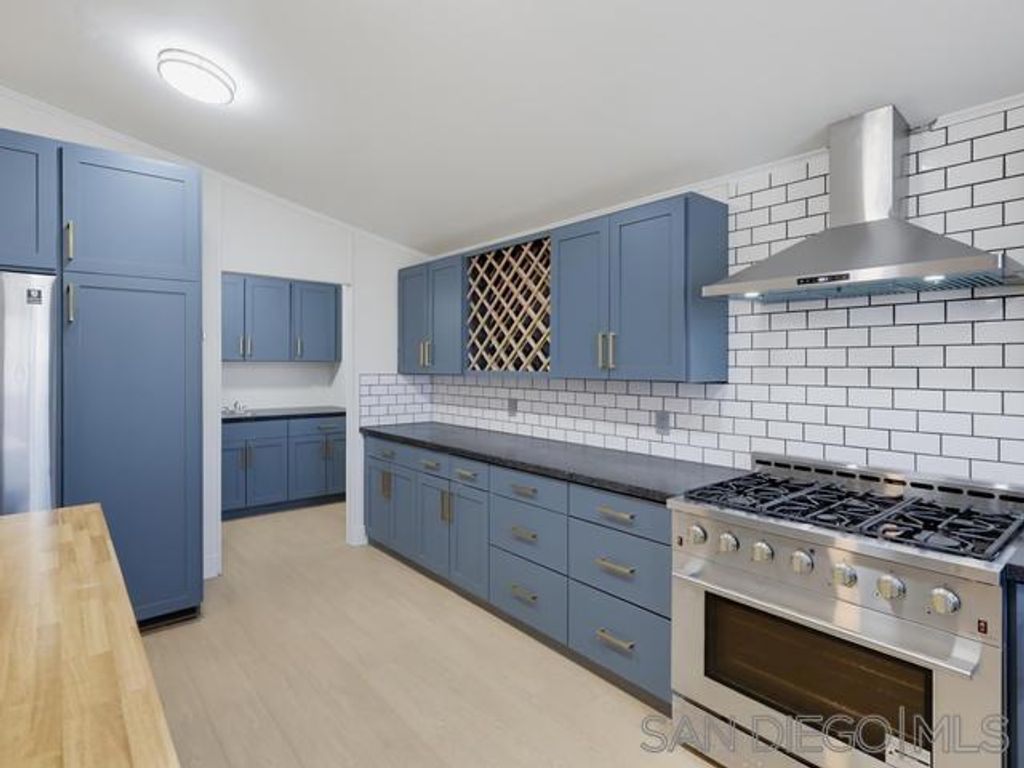 611 Via Santa Paulo, Vista, CA 92081 — photo 5