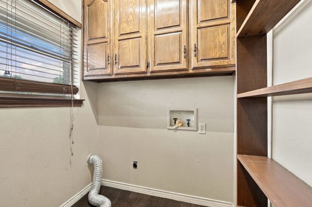 1501 Meadow Court, Midlothian, TX 76065