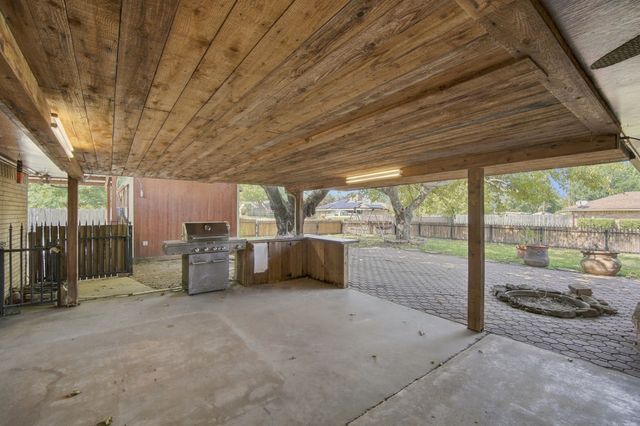 1501 Meadow Court, Midlothian, TX 76065