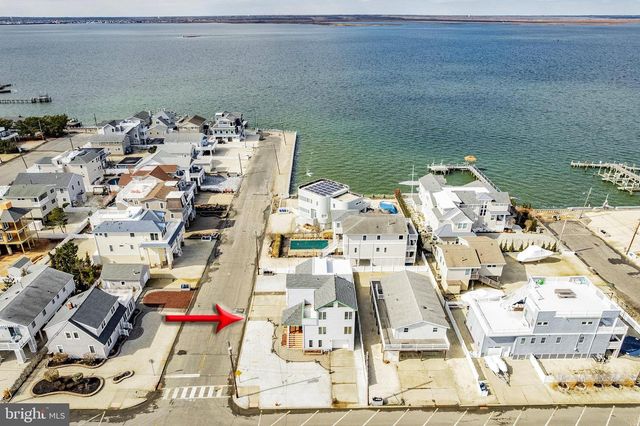 307 N 13TH ST, Surf City, NJ 08008