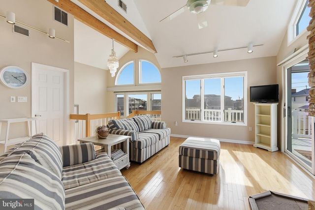 307 N 13TH ST, Surf City, NJ 08008