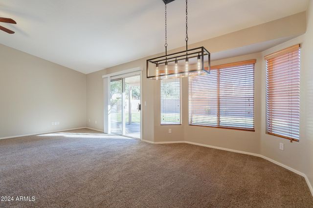 251 W Windsor Drive, Gilbert, AZ 85233