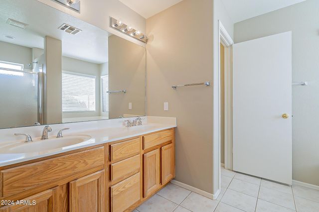 251 W Windsor Drive, Gilbert, AZ 85233