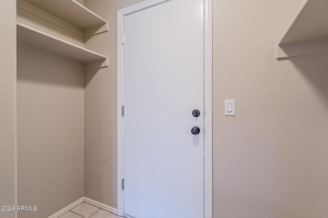 251 W Windsor Drive, Gilbert, AZ 85233