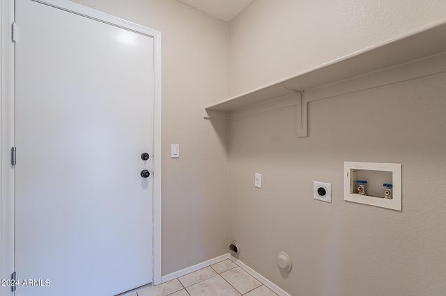 251 W Windsor Drive, Gilbert, AZ 85233