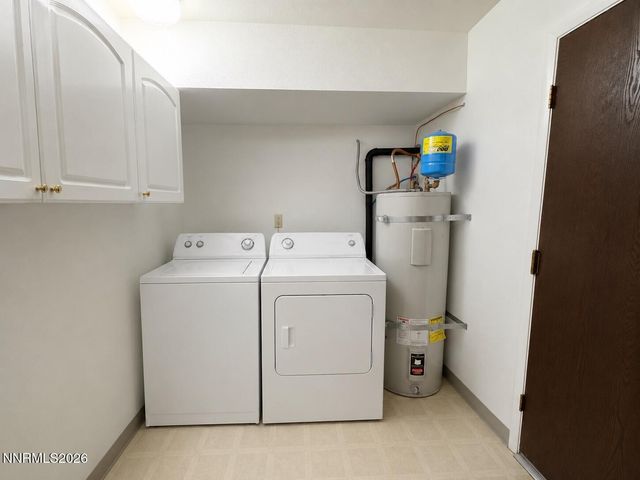 5595 High Rock Way, Sparks, NV 89431