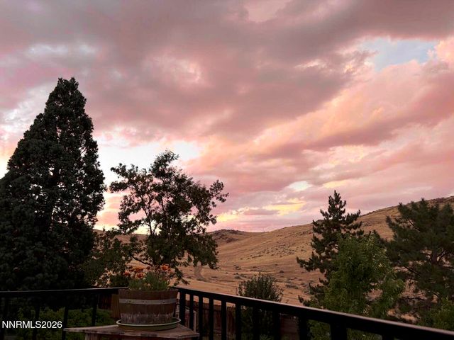 5595 High Rock Way, Sparks, NV 89431