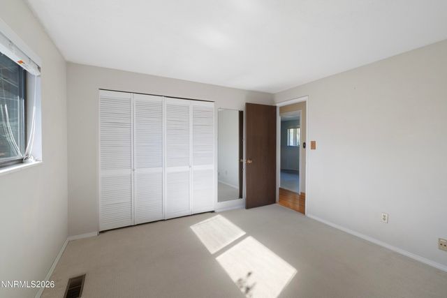 5595 High Rock Way, Sparks, NV 89431