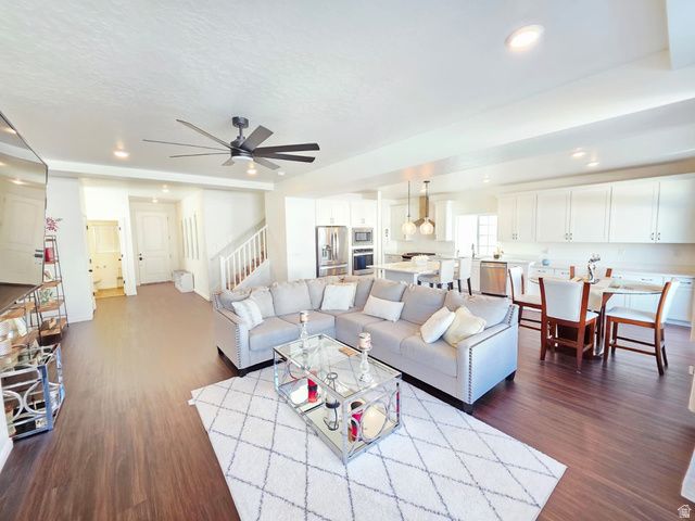 4106 W RED CLOVER DR, Lehi, UT 84048