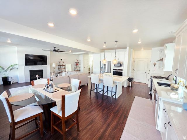 4106 W RED CLOVER DR, Lehi, UT 84048