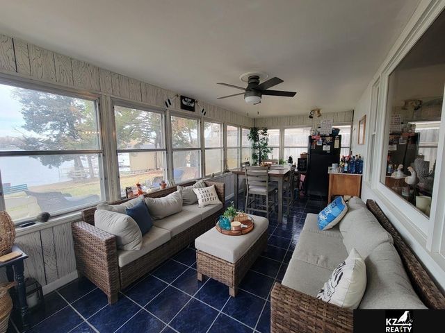 2 South Shore Drive, Columbus, NE 68601