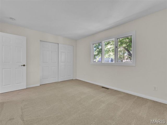821 Laurel Lane, St Charles, MO 63301