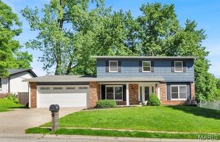 821 Laurel Lane, St Charles, MO 63301