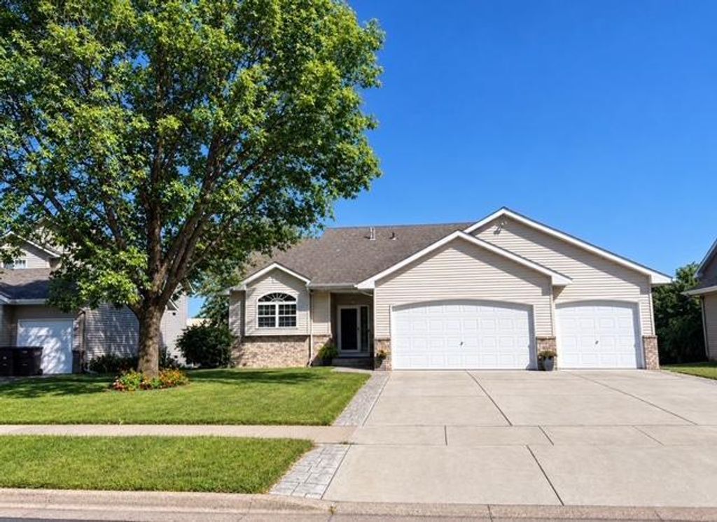 1315 English Avenue NW, New Prague, MN 56071 — photo 2