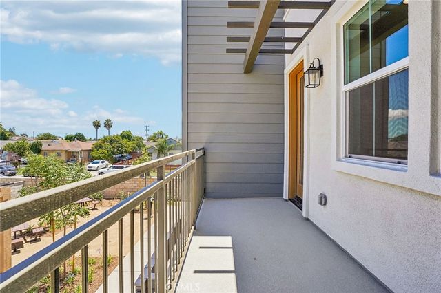144 S Iris, Compton, CA 90220