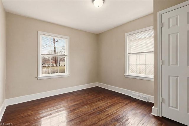 829 W Terrell Street, Greensboro, NC 27406