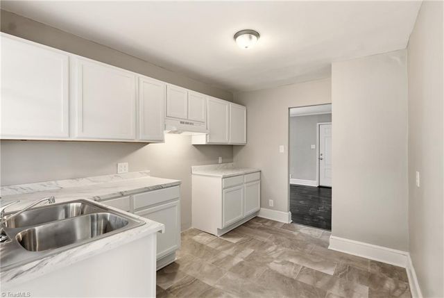 829 W Terrell Street, Greensboro, NC 27406