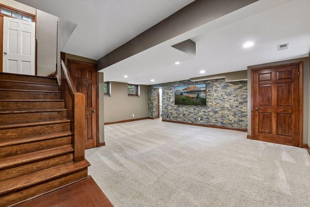 225 Interlachen Road, Hopkins, MN 55343