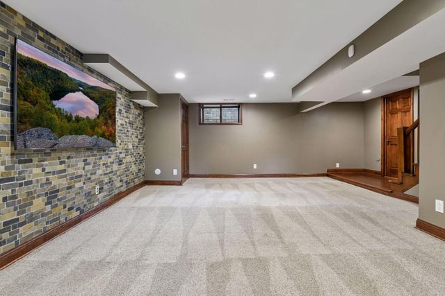225 Interlachen Road, Hopkins, MN 55343