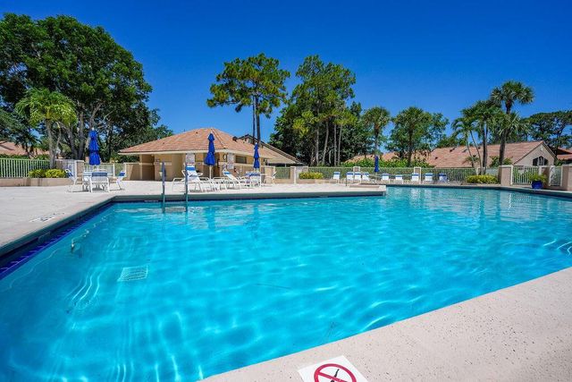 1143 Duncan Circle 103, Palm Beach Gardens, FL 33418
