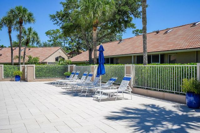 1143 Duncan Circle 103, Palm Beach Gardens, FL 33418