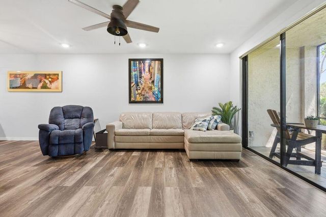 1143 Duncan Circle 103, Palm Beach Gardens, FL 33418