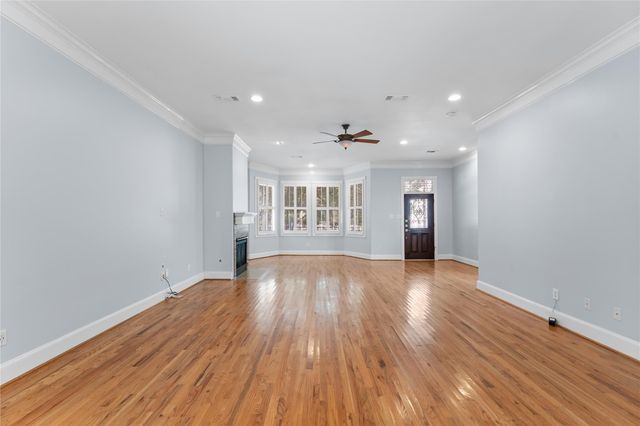 1325 W 23rd Street, Houston, TX 77008
