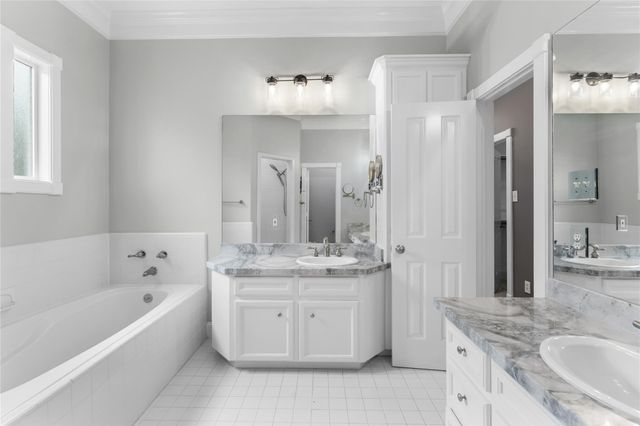 1325 W 23rd Street, Houston, TX 77008