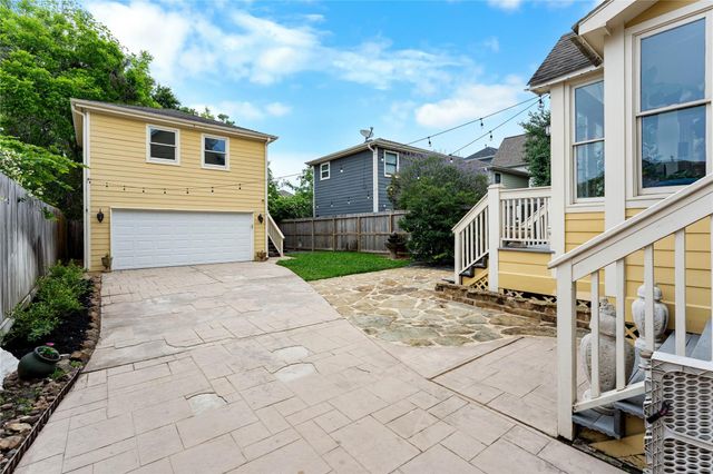 1325 W 23rd Street, Houston, TX 77008