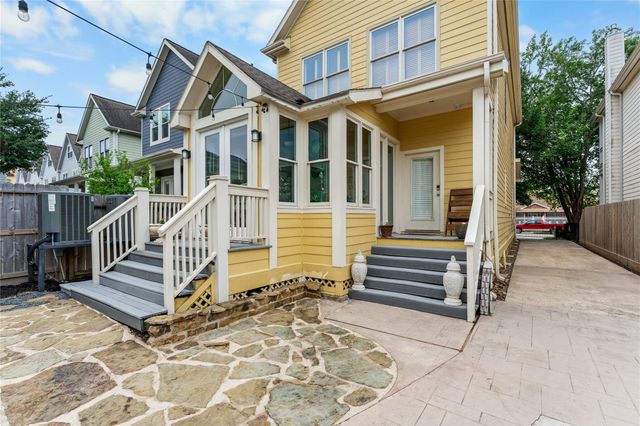 1325 W 23rd Street, Houston, TX 77008
