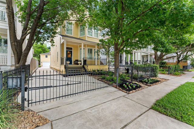 1325 W 23rd Street, Houston, TX 77008
