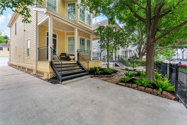 1325 W 23rd Street, Houston, TX 77008