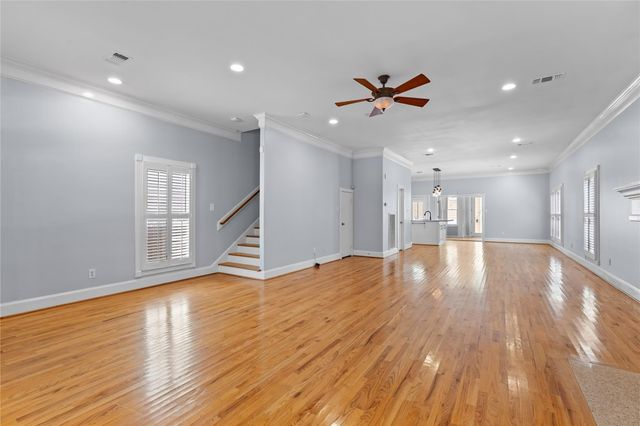 1325 W 23rd Street, Houston, TX 77008