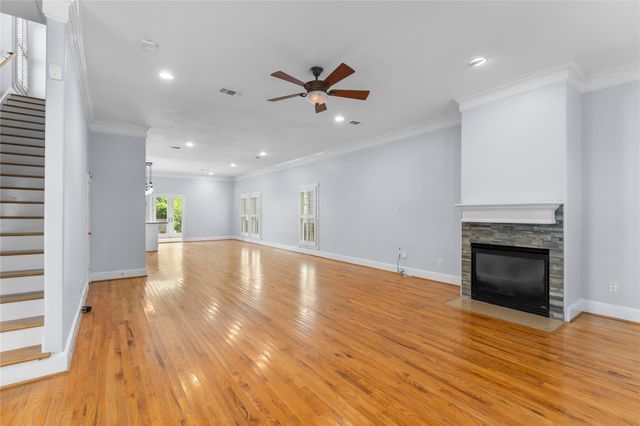 1325 W 23rd Street, Houston, TX 77008