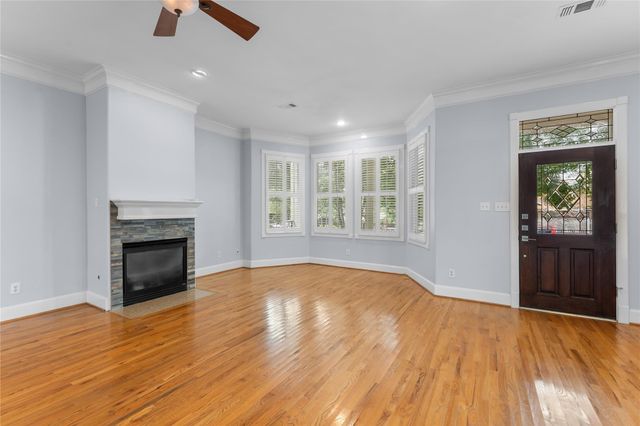 1325 W 23rd Street, Houston, TX 77008