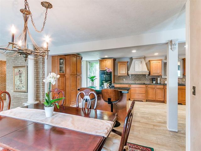 10208 Westlake Drive, Oklahoma City, OK 73162