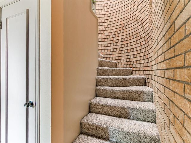 10208 Westlake Drive, Oklahoma City, OK 73162