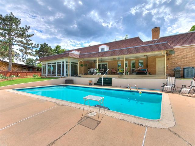 10208 Westlake Drive, Oklahoma City, OK 73162