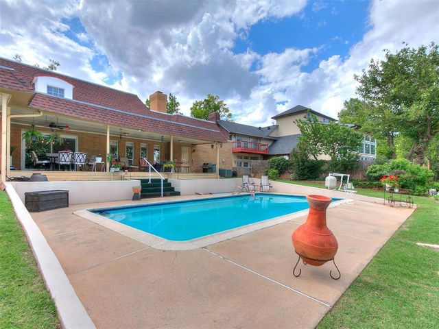 10208 Westlake Drive, Oklahoma City, OK 73162